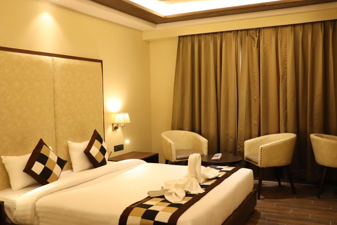 Hotel Grand Geeta Beawar Esterno foto