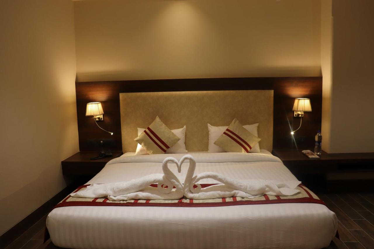 Hotel Grand Geeta Beawar Esterno foto